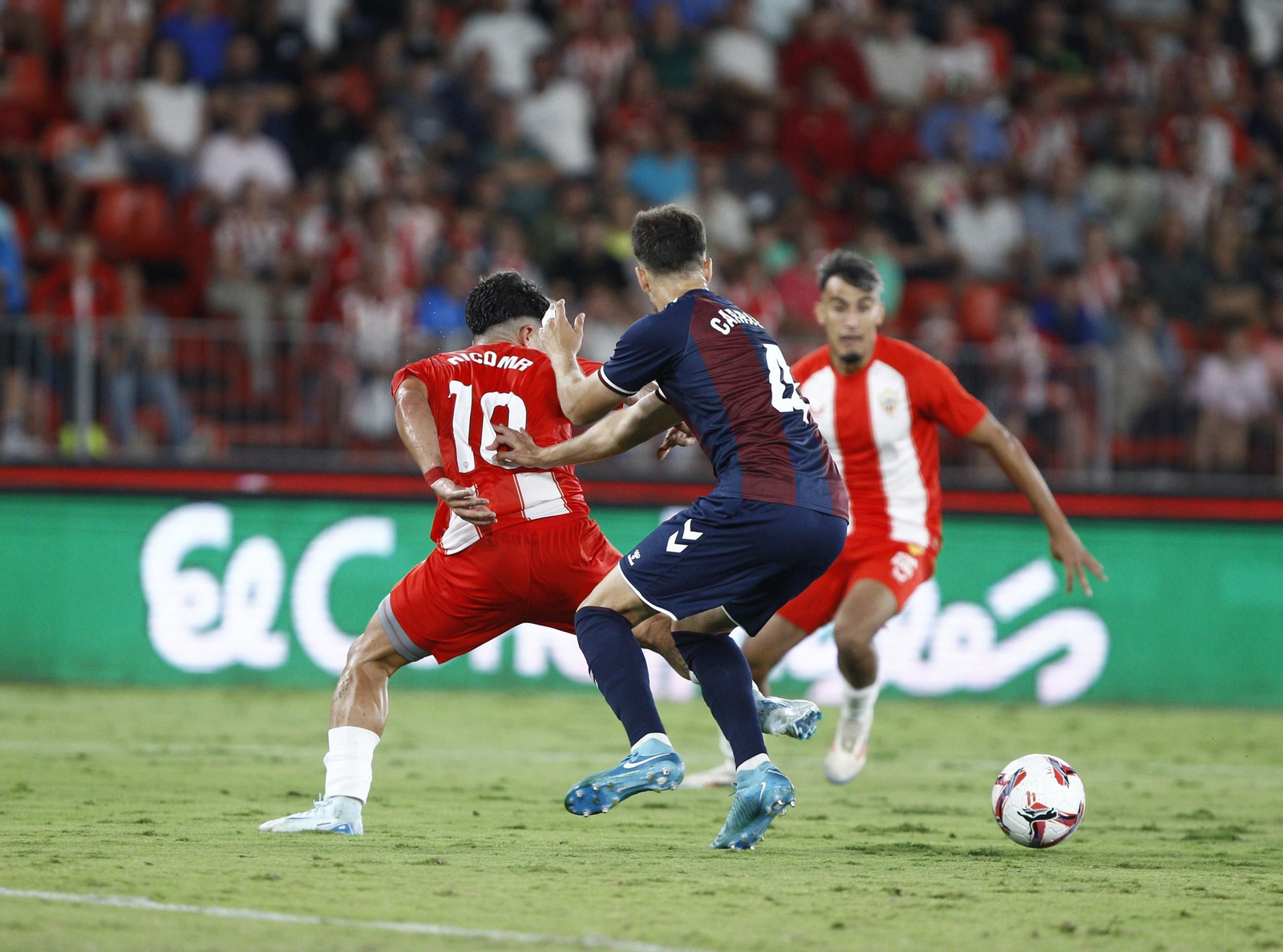 Las imágenes del partido de fútbol U.D. Almería-S.D. Eibar