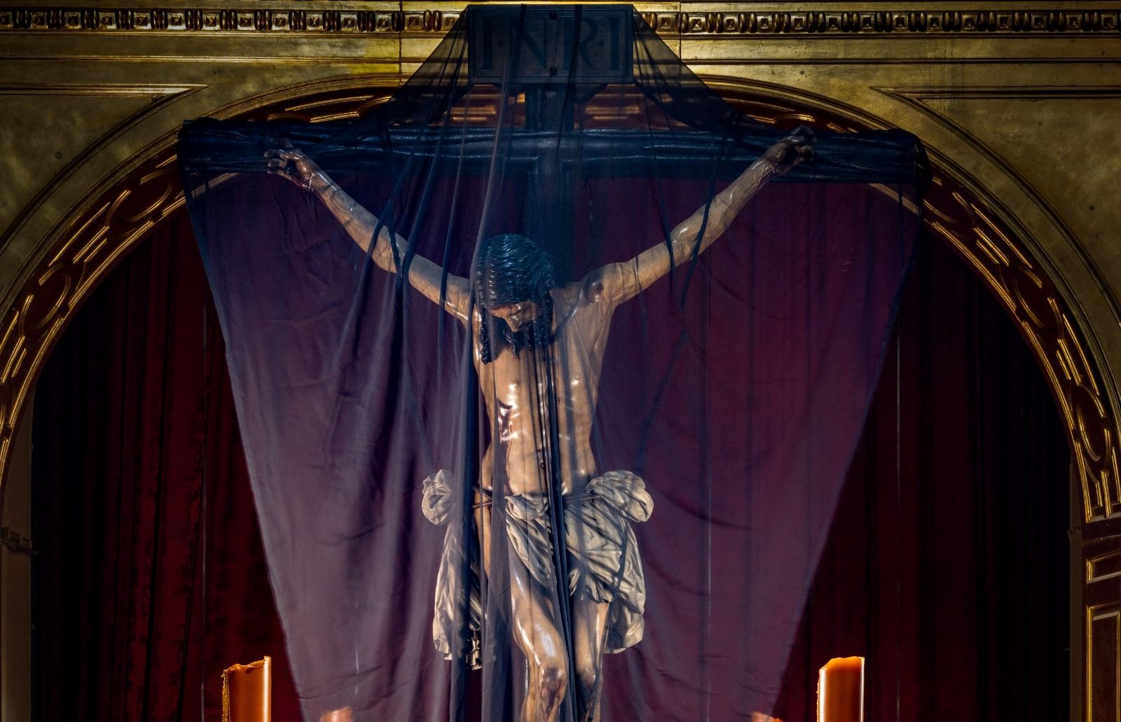 El Cristo de los Estudiantes presidirá el rito de la adoración de la Cruz en la capilla de la Universidad