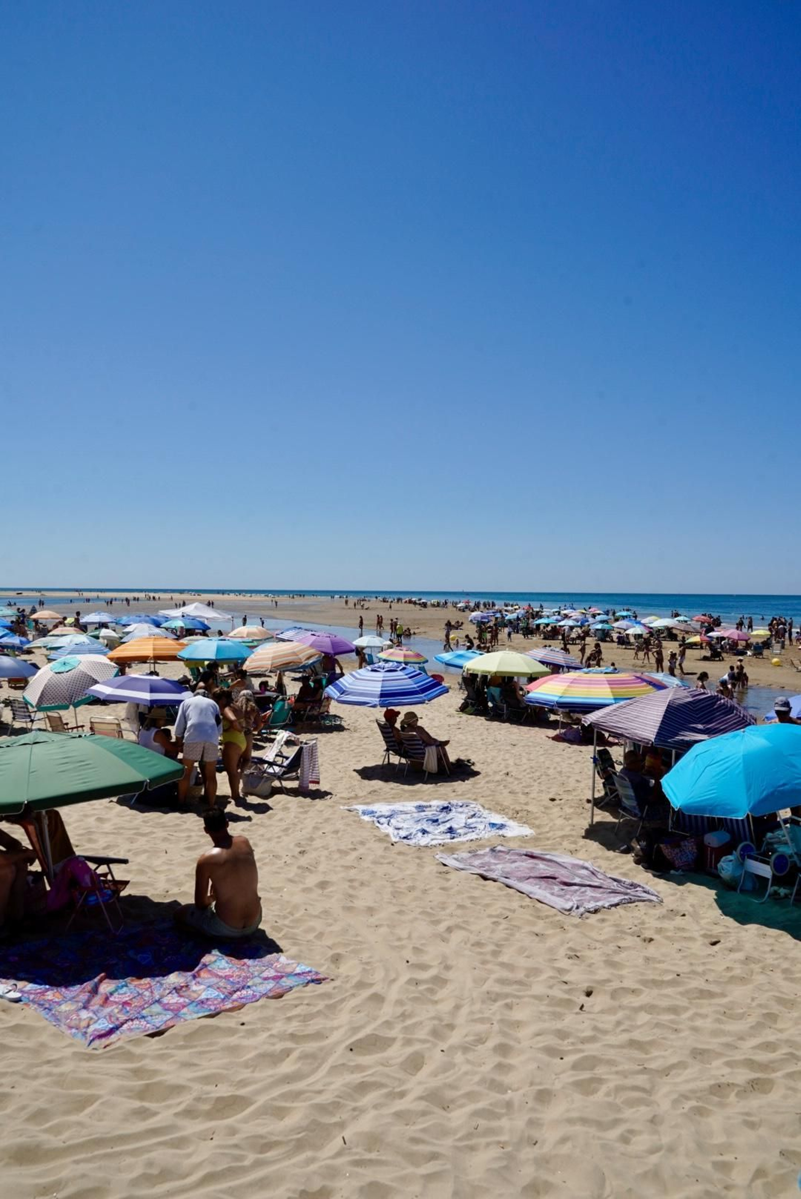 La mañana del sábado en la nueva playa de El Portil