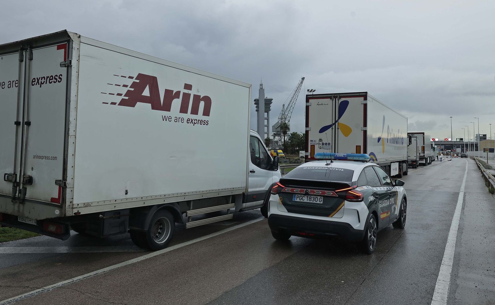 Fotos de los camiones retenidos en Algeciras