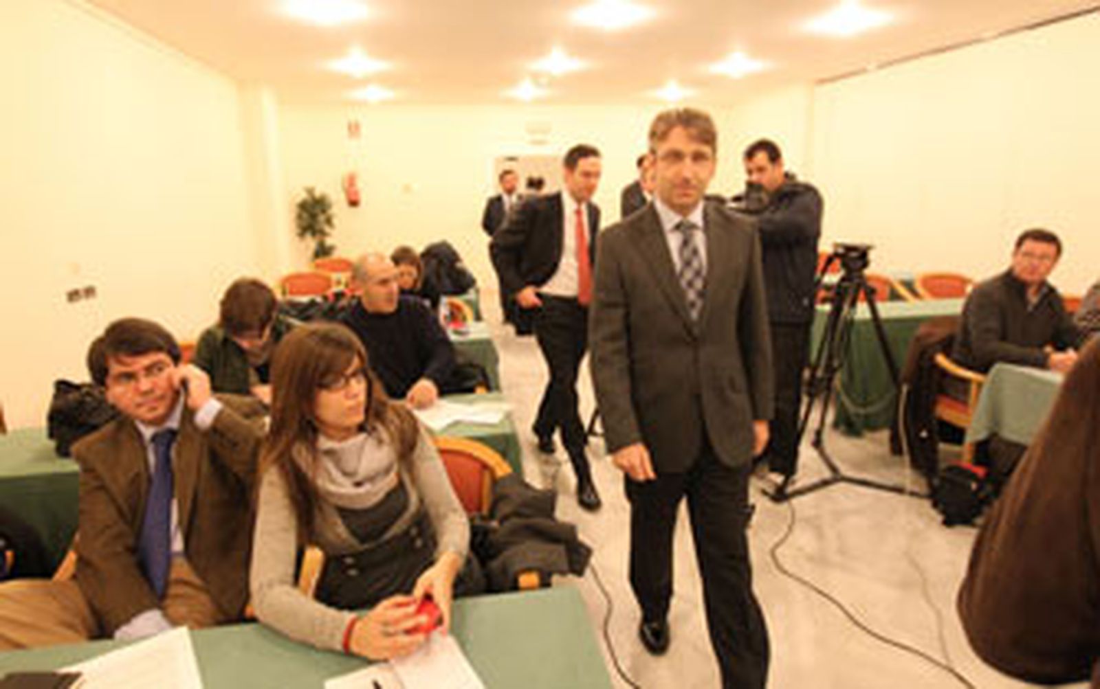 Los sindicatos dudan de la legalidad del ERE anunciado para Grupo Garvey