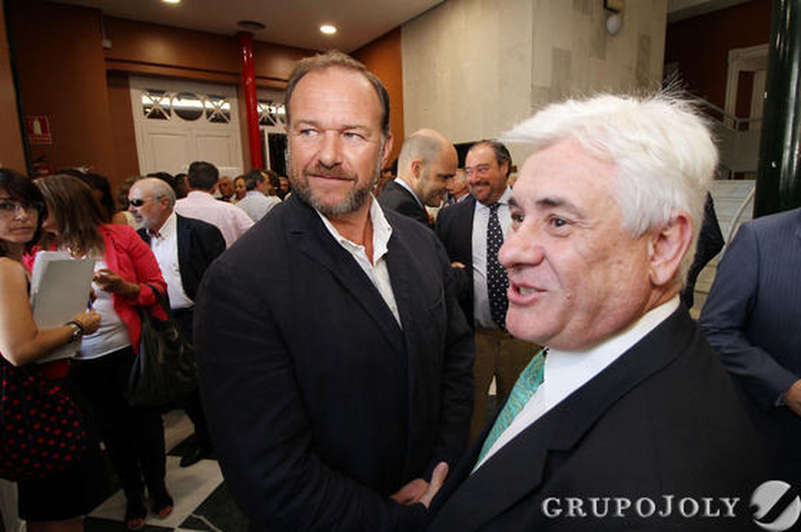 Miguel Palacios, director de producción de Atlantic Cooper y presidente de la Aiqbe, junto con José Luis García-Palacios, presidente de la Federación Onubense de Empresarios. / Fotos: A. Domínguez y Canterla