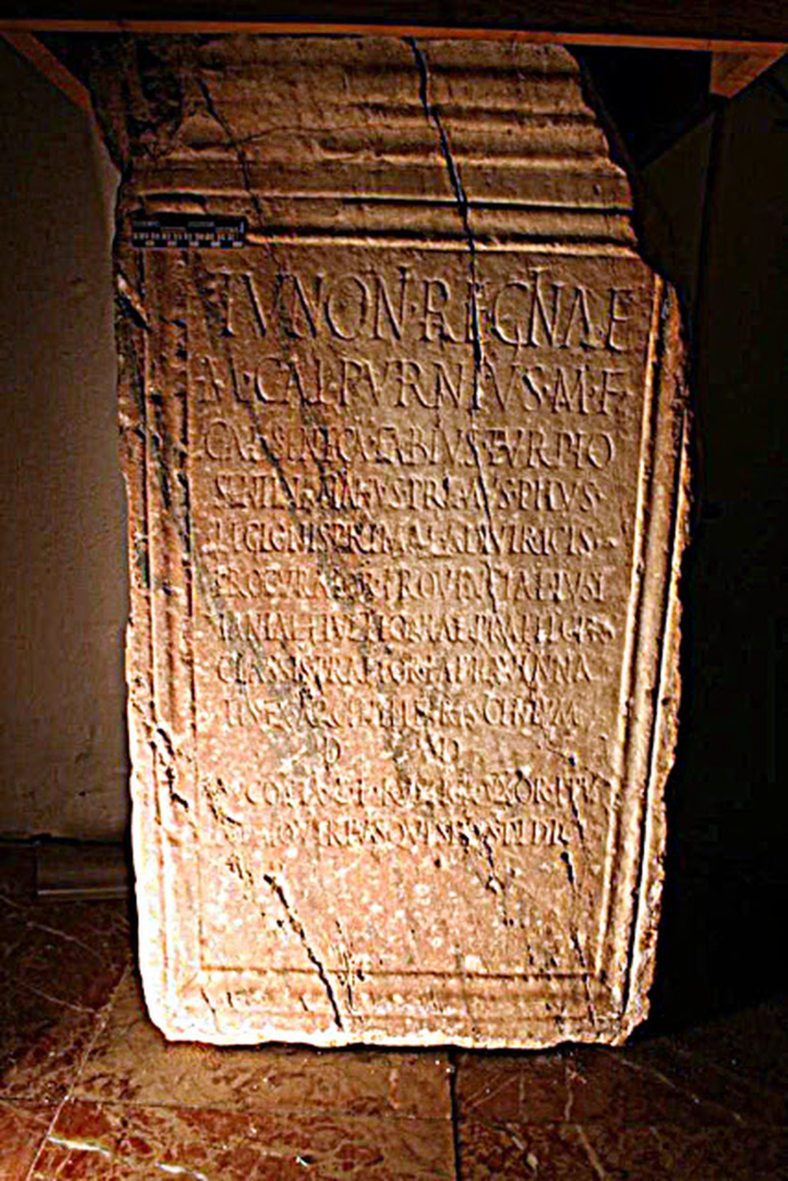 Lápida dedicada a Iuno Regina