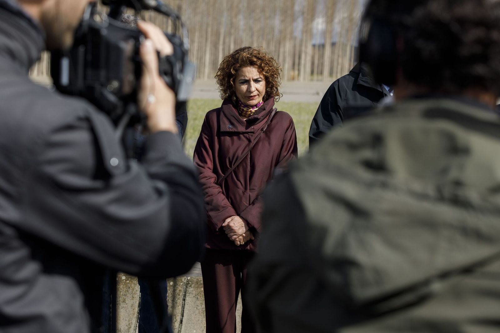 María Jesús Montero este lunes durante su visita a las zonas afectadas por el temporal el Huércal-Overa.