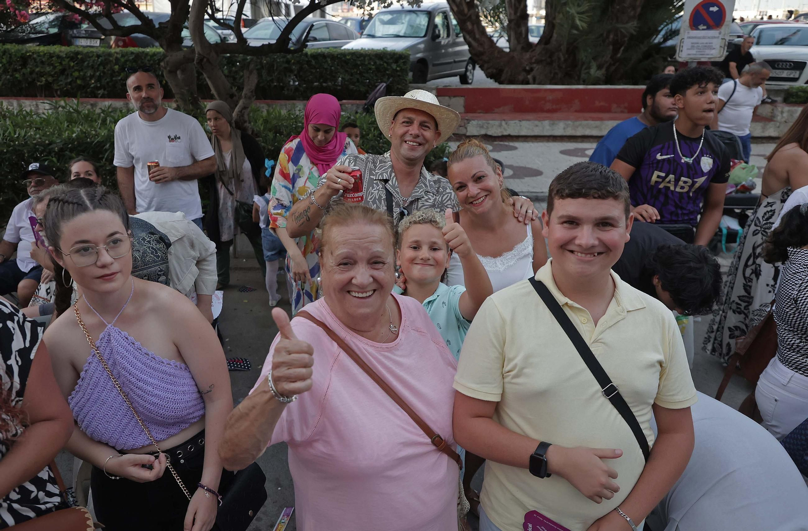Búscate en las fotos de la cabalgata de la Feria Real de Algeciras 2025
