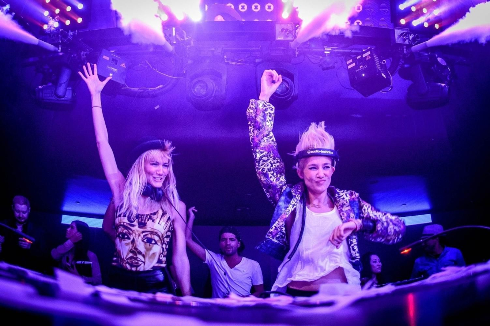Las gemelas australianas Nervo estarán en Dreambeach.