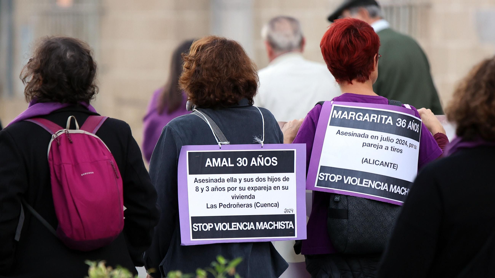 Imágenes de la manifestación del 25N 2024 en Jerez
