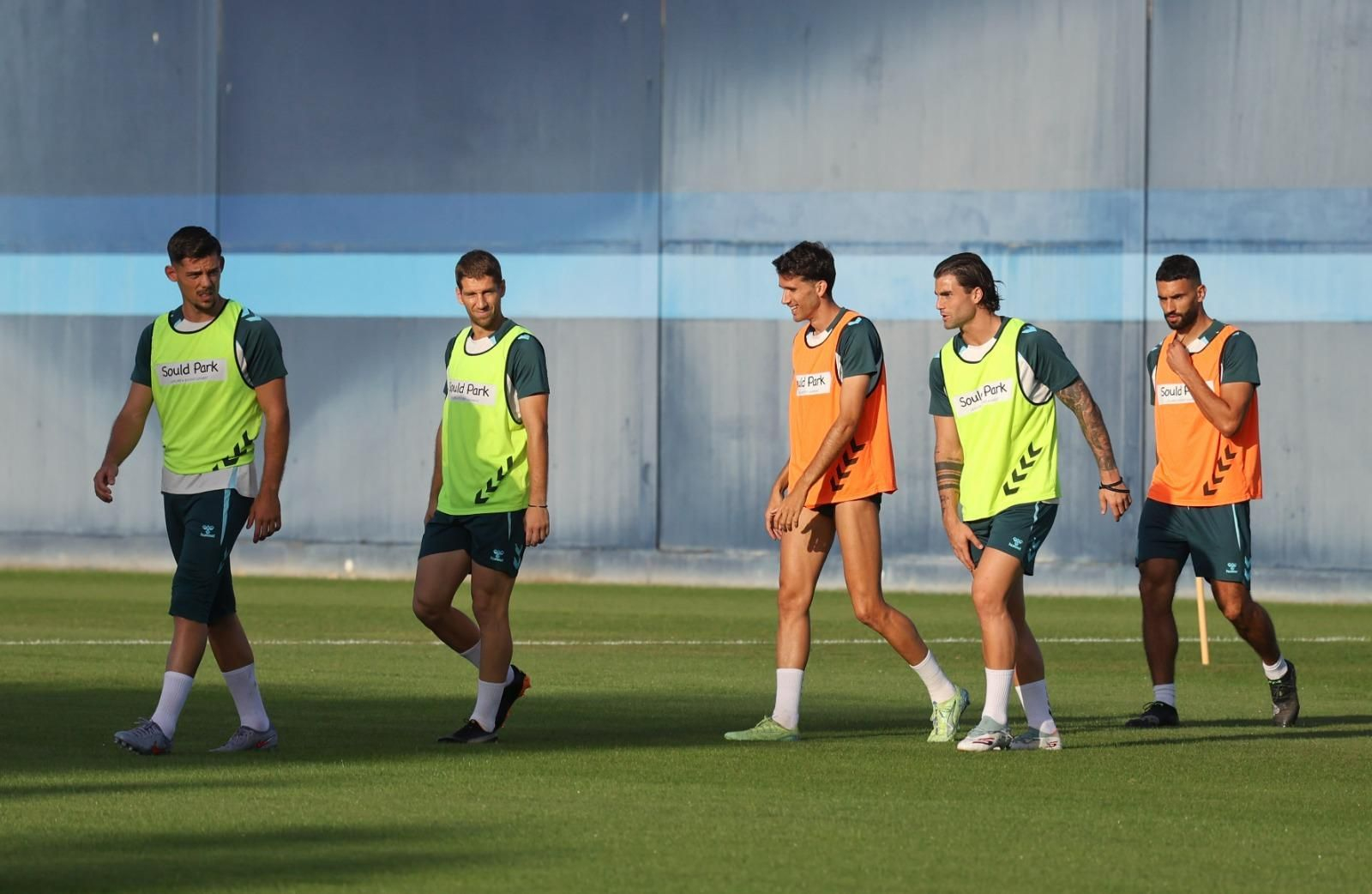 Izan Merino y Aaron Ochoa, las caras positivas; Larrubia, la negativa