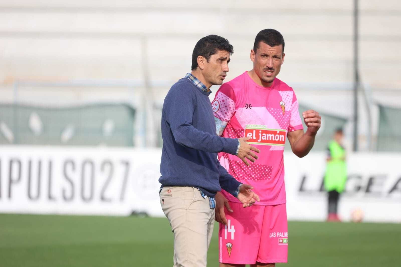 El Balompédica Linense-San Roque de Lepe, en imágenes