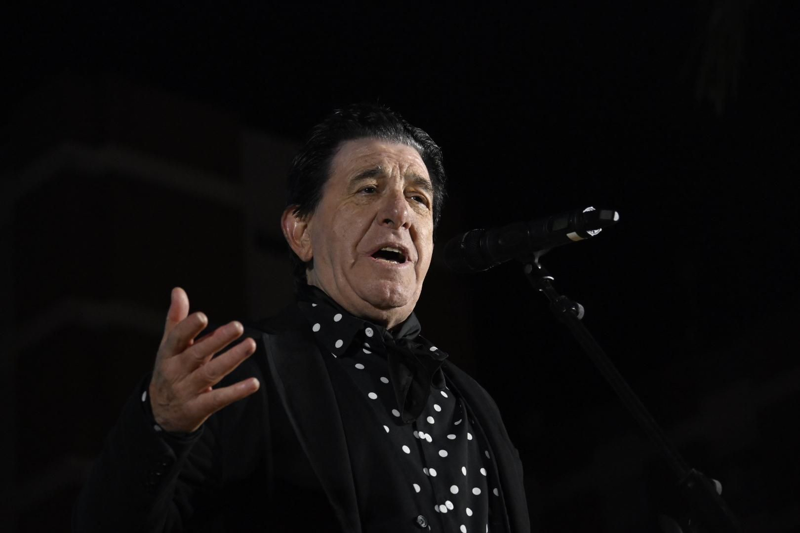 Imágenes de la III Ruta de la Zambomba con Vicente Redondo "El Pecas" en Huelva