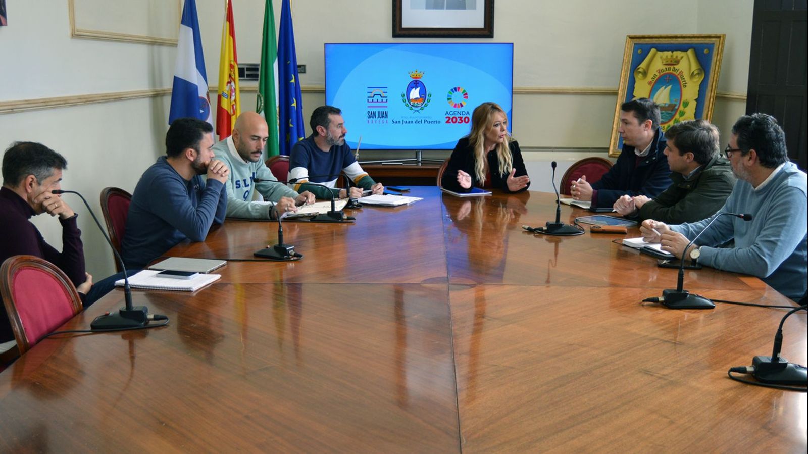 Mesa para la adjudicación de la residencia de San  Juan del Puerto.