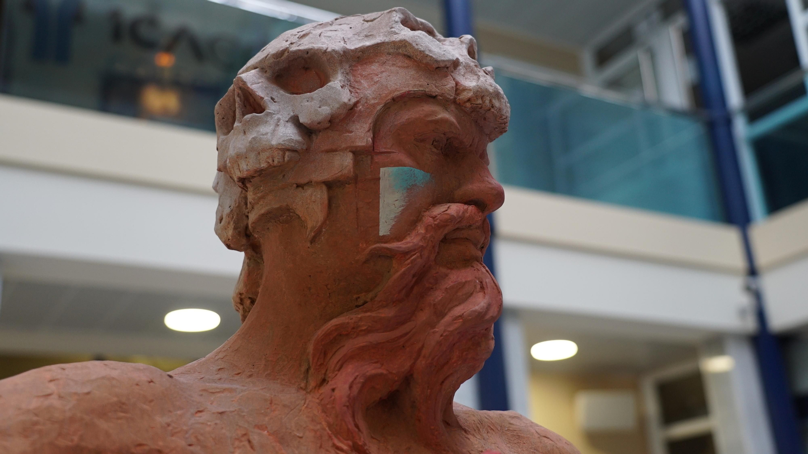 La exposición 'Menos es Más' de Belmonte en el Colegio de Abogados de Córdoba, en imágenes