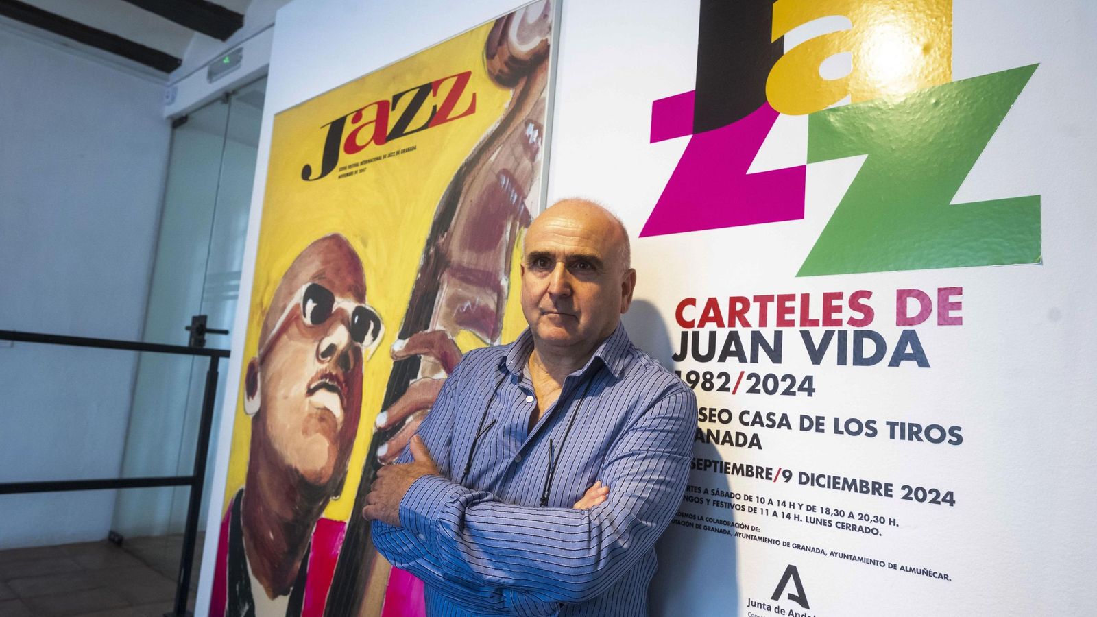 Acceso a la entrada de carteles de Juan Vida.