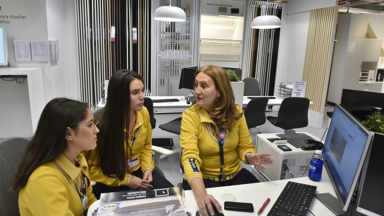 En Ikea, cada sección tiene su formador.