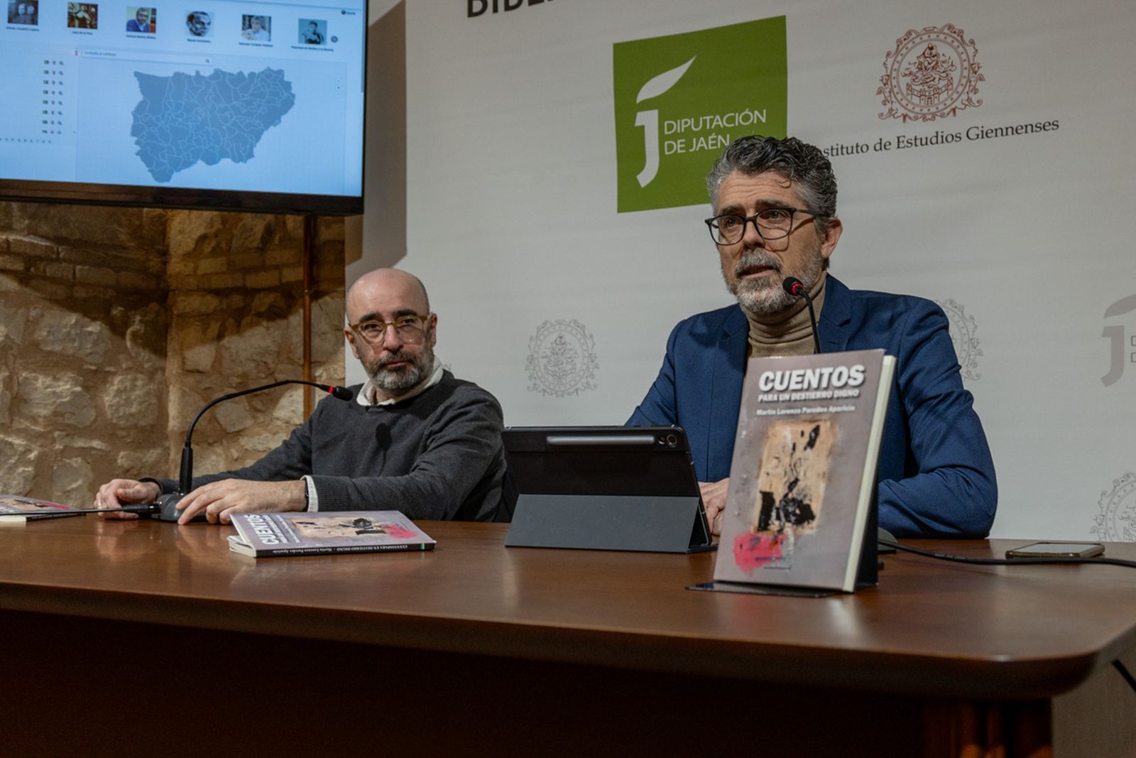 Presentación del libro 'Cuentos para un destierro digno' del autor jiennense Martín Paredes