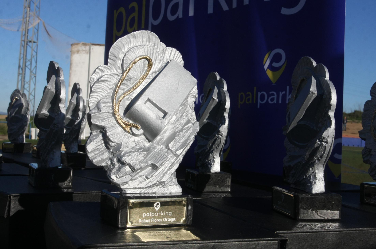 Imágenes del partido homenaje a los árbitros históricos de fútbol de Huelva