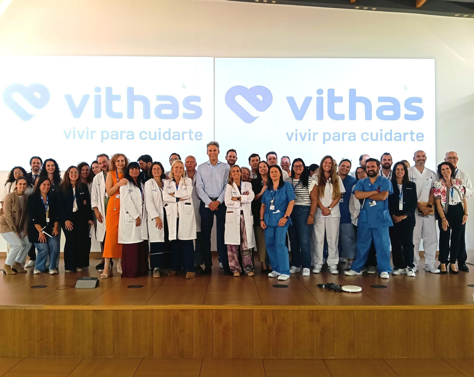 Profesionales del Hospital Vithas Xanit Internacional.