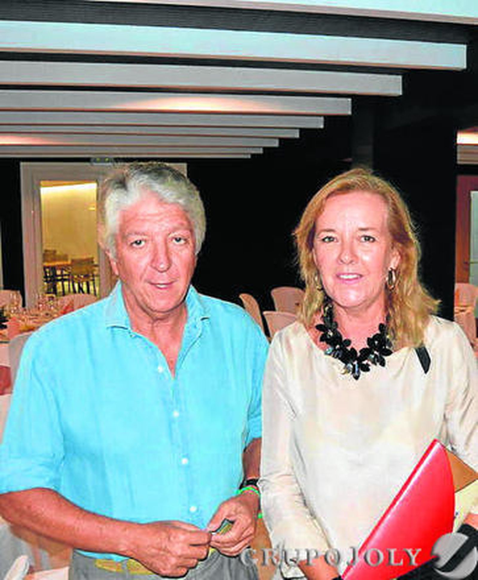 José María de la Cuadra con su mujer María Osborne.

Foto: Ignacio Casas de Ciria