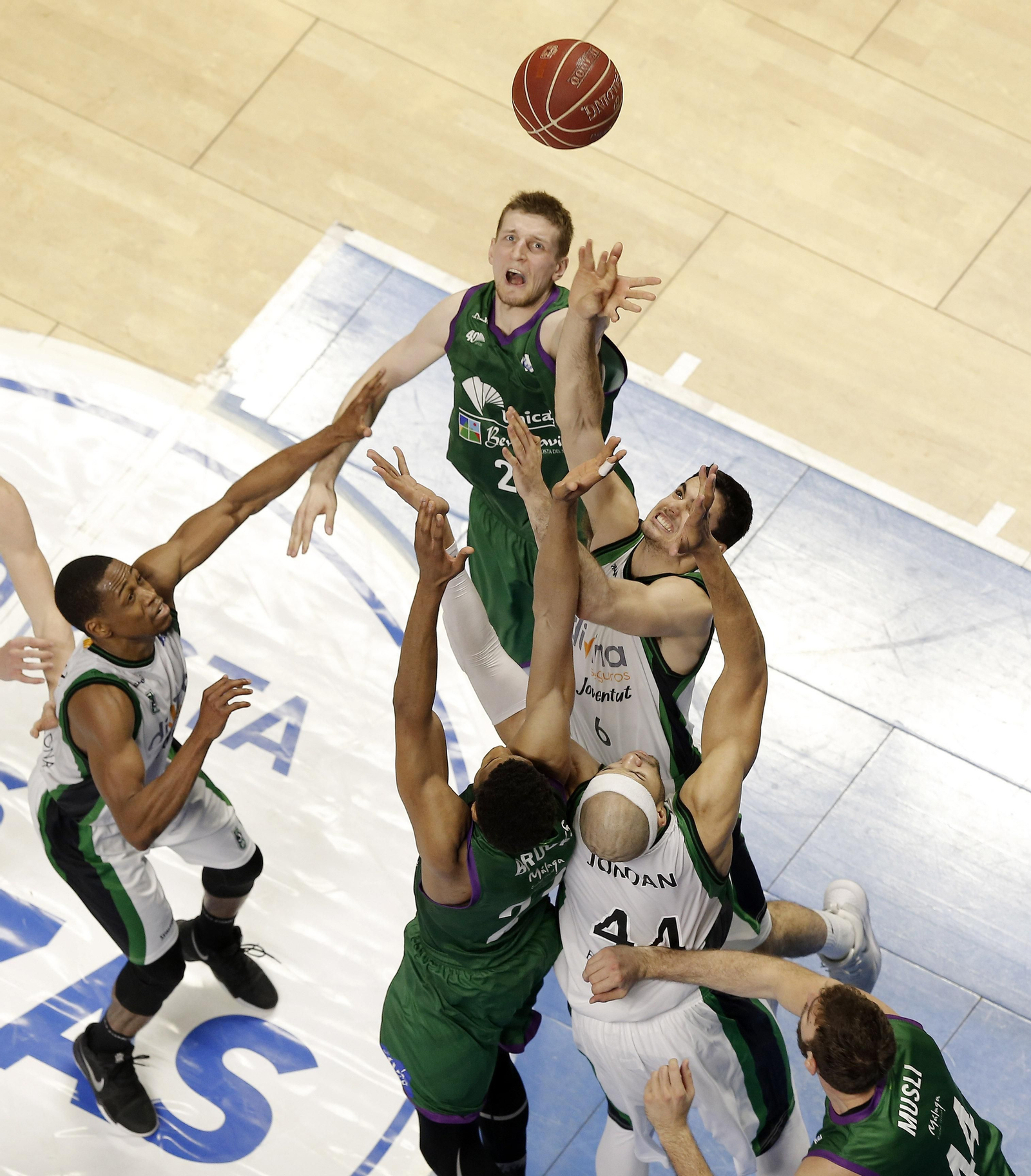 Los cinco años de Adam Waczynski en el Unicaja, en fotos