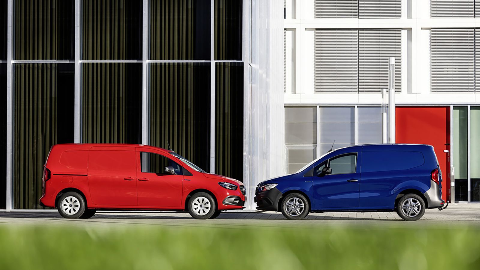 No sólo en los furgones: antes de final de año también el Tourer dispondrá de las dos posibilidades de longitud de carrocería.