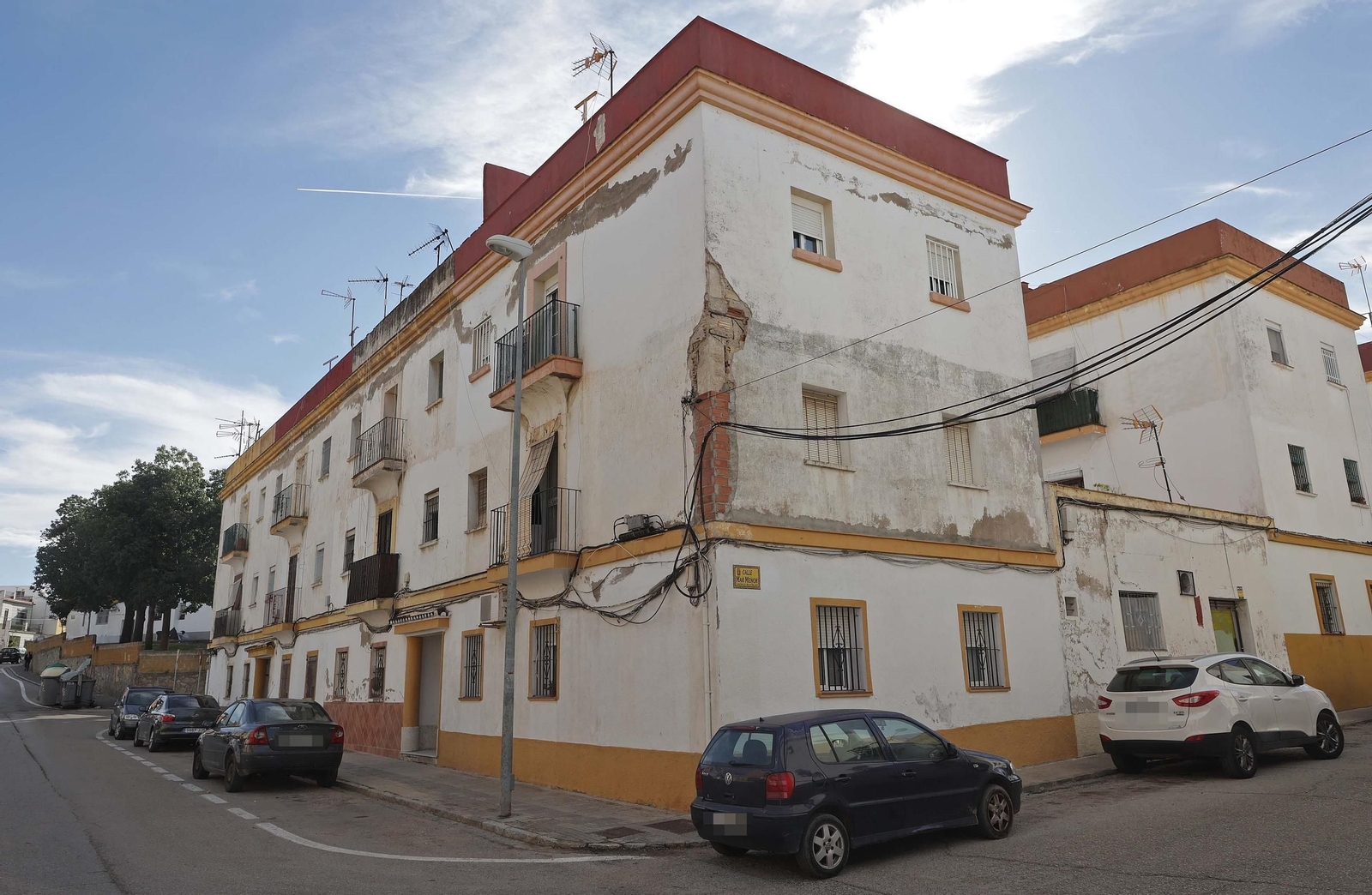 Un edificio de La Piñera.