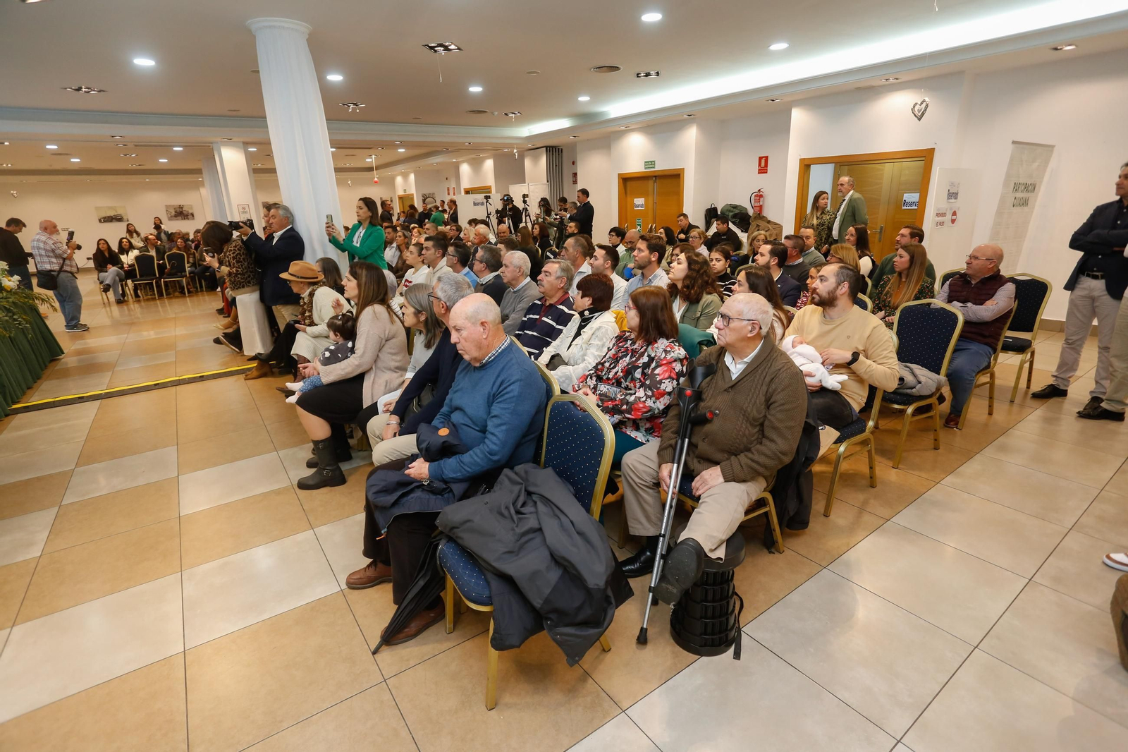 Fotos de la entrega de los reconocimientos por el Día de Andalucía en Los Barrios