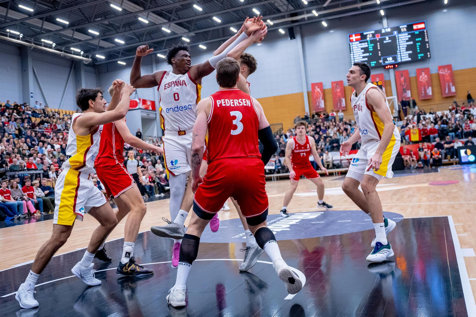 Las mejores fotos del Dinamarca-España de baloncesto