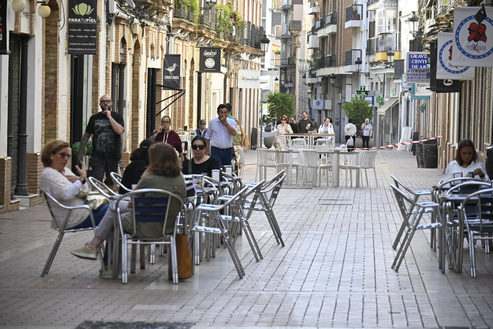 Imágenes de ambiente del jueves 24 de octubre en Huelva