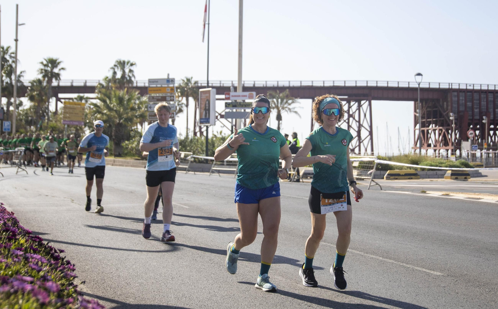 El Medio Maratón de Almería 2025, en imágenes