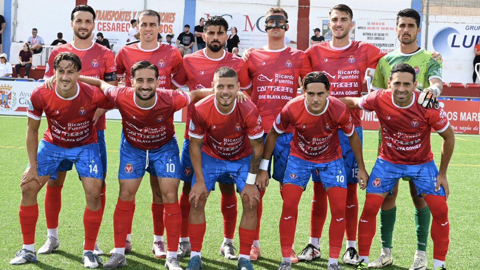 Once inicial del equipo local en el encuentro contra el Almería B.