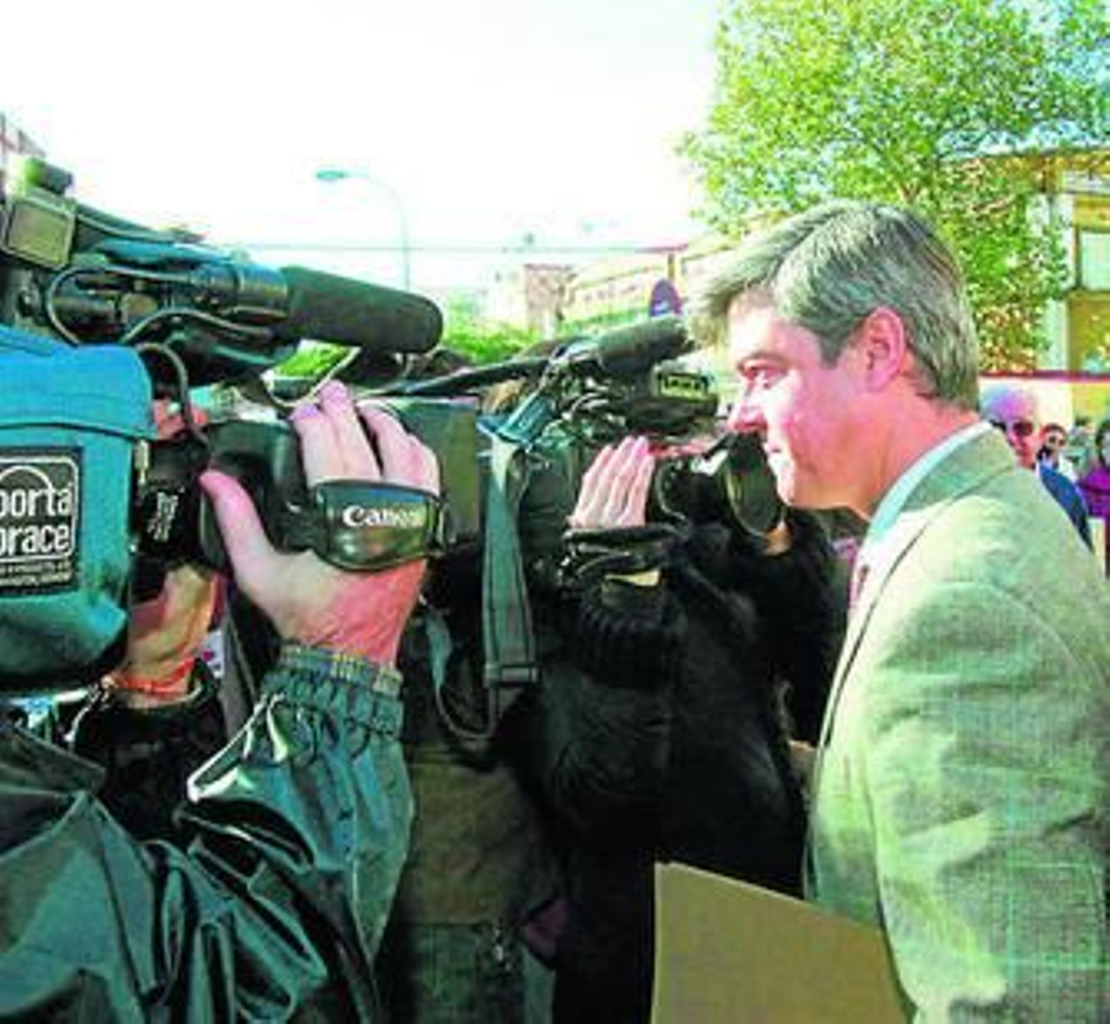 El ex alcalde Juan Carlos Juárez, a su salida de los juzgados en una fotografía de archivo.