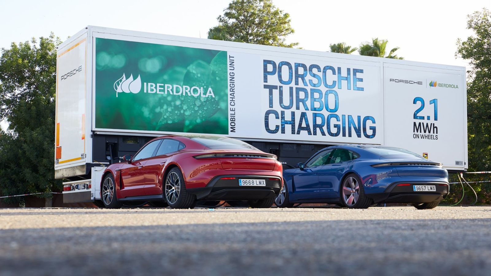 El camión de carga eléctrica de Porsche llega a Sevilla