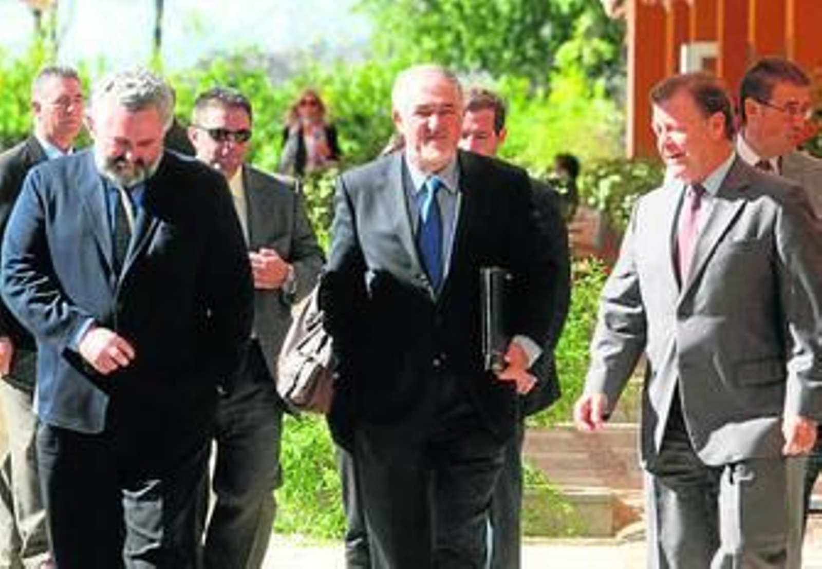 Conde-Pumpido, a su llegada al encuentro.