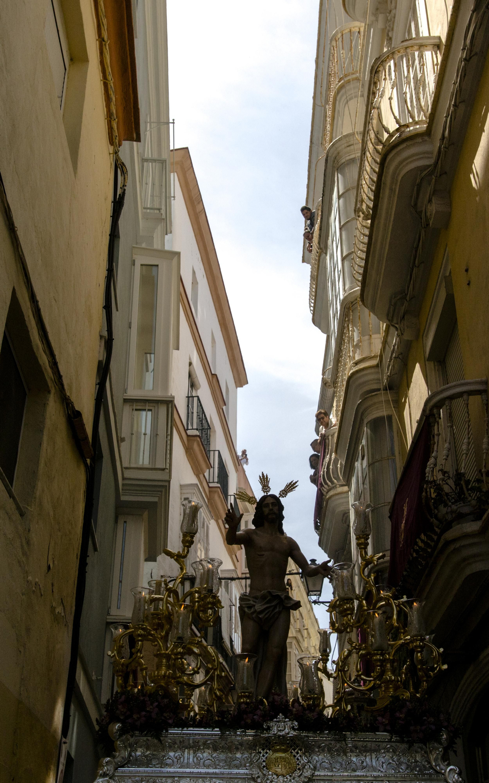 Las imágenes de la procesión del Resucitado en la Semana Santa de Cádiz 2022