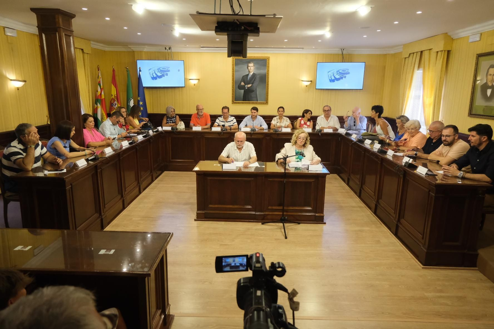 Pleno del Ayuntamiento de Cabra. Pleno del Ayuntamiento de Cabra.