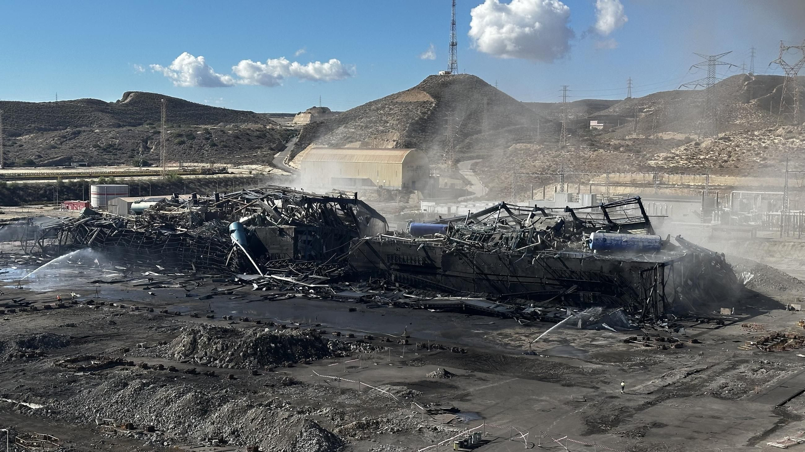 Última voladura en la central térmica Litoral. Última voladura en la central térmica Litoral.