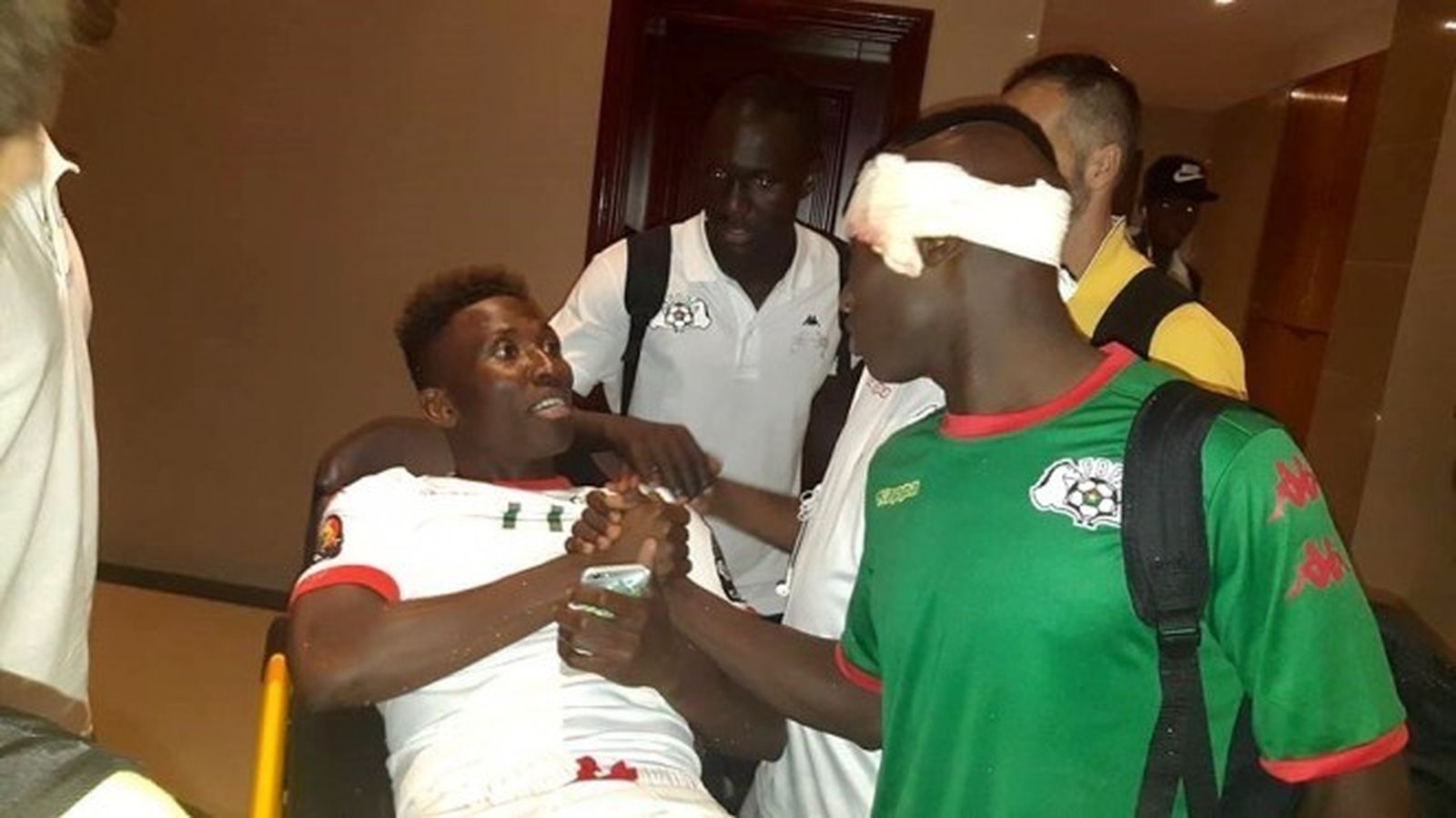 Zongo cayó lesionado con Burkina.