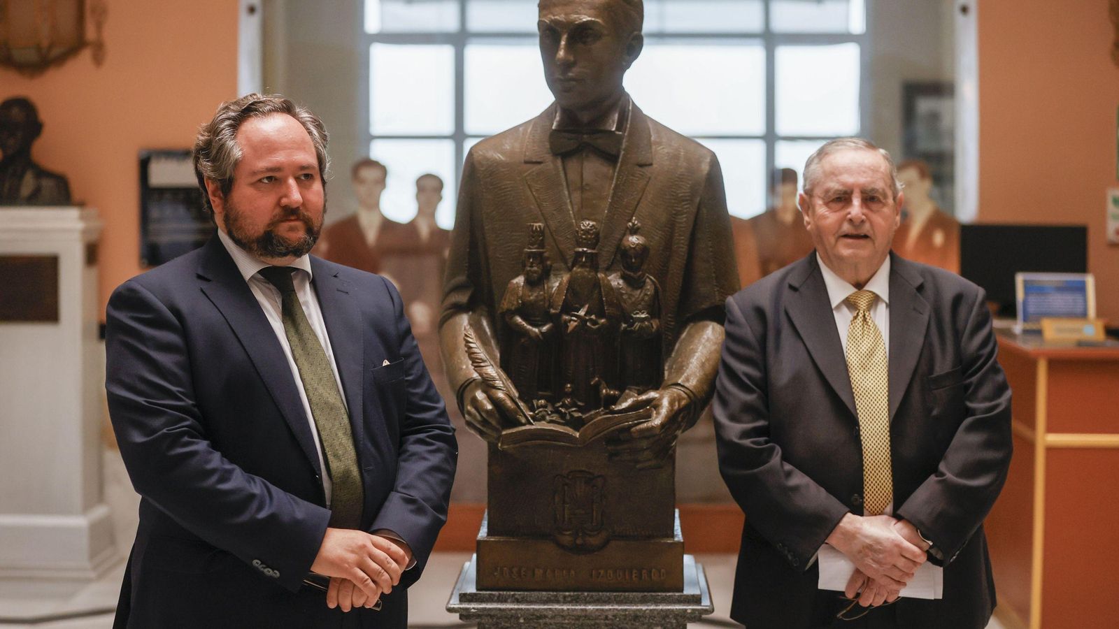 A la izquierda, el investigador José de Contreras y Saro (Madrid, 1976). A la izquierda, el investigador José de Contreras y Saro (Madrid, 1976).