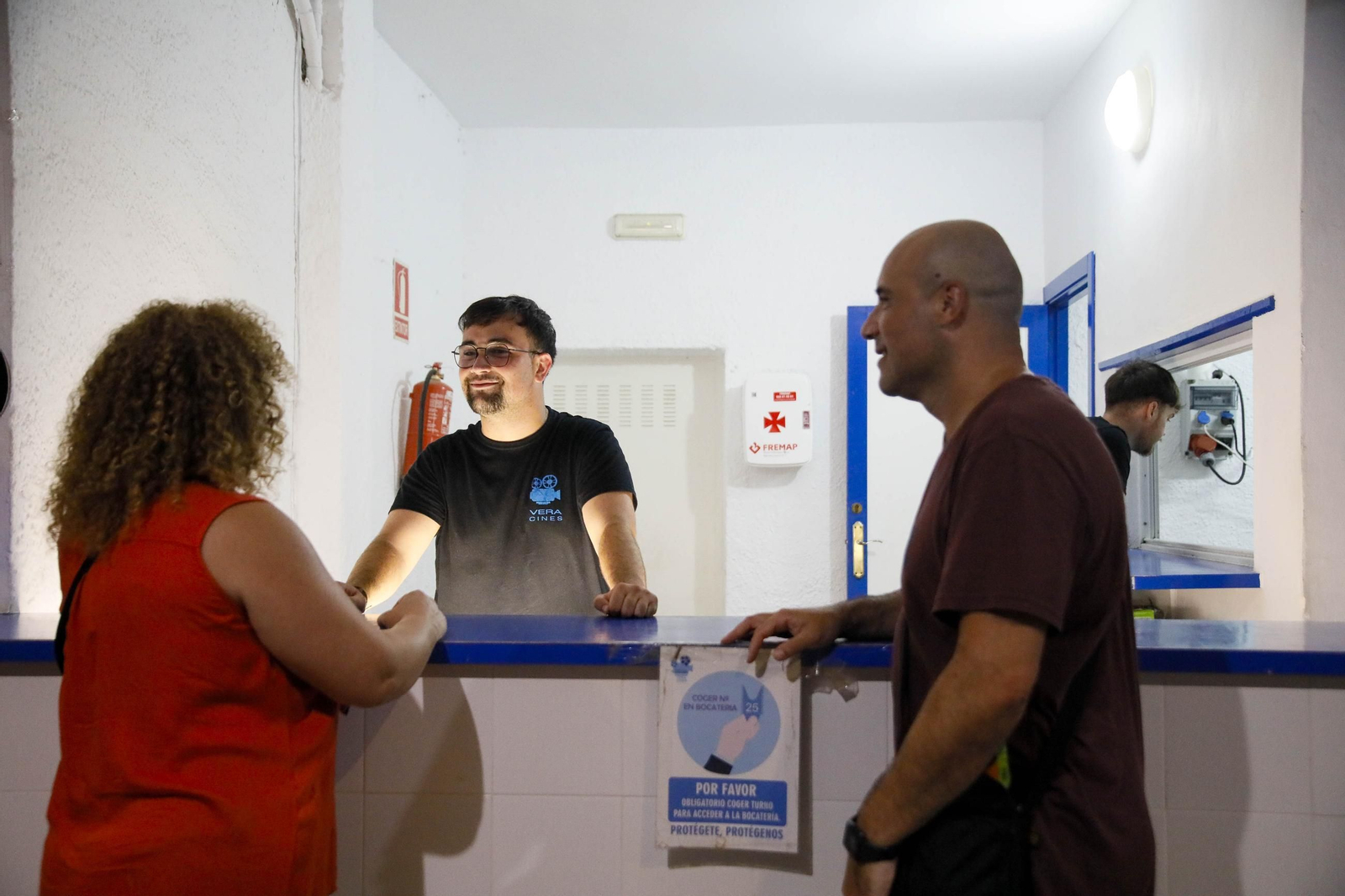 Imágenes de la última proyección en el cine de verano de Garrucha Imágenes de la última proyección en el cine de verano de Garrucha