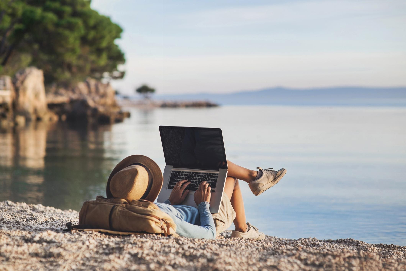 Teletrabajo en la playa.