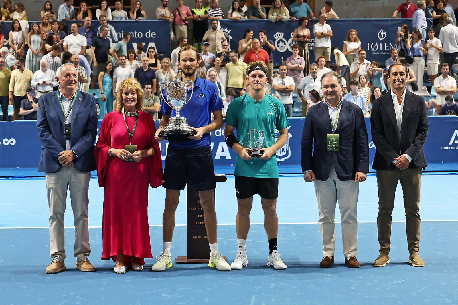 Imágenes de la final masculina de la Copa del Rey de tenis entre Daniil Medvedev y Alejandro Davidovich
