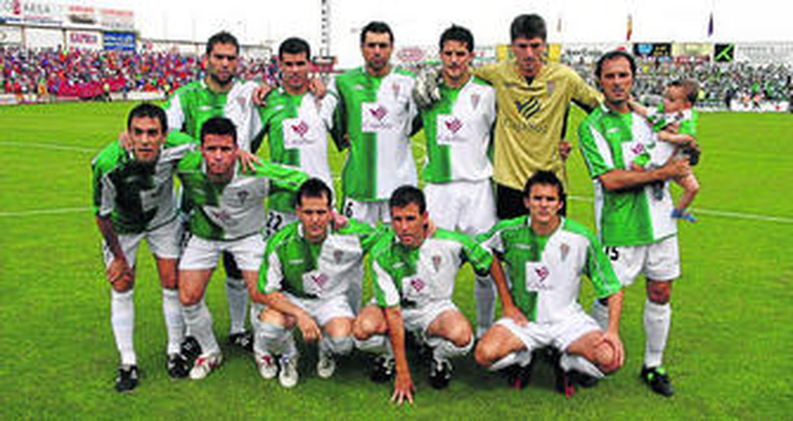 Formación del CCF en el partido que selló el último ascenso a Segunda División en El Alcoraz de Huesca.