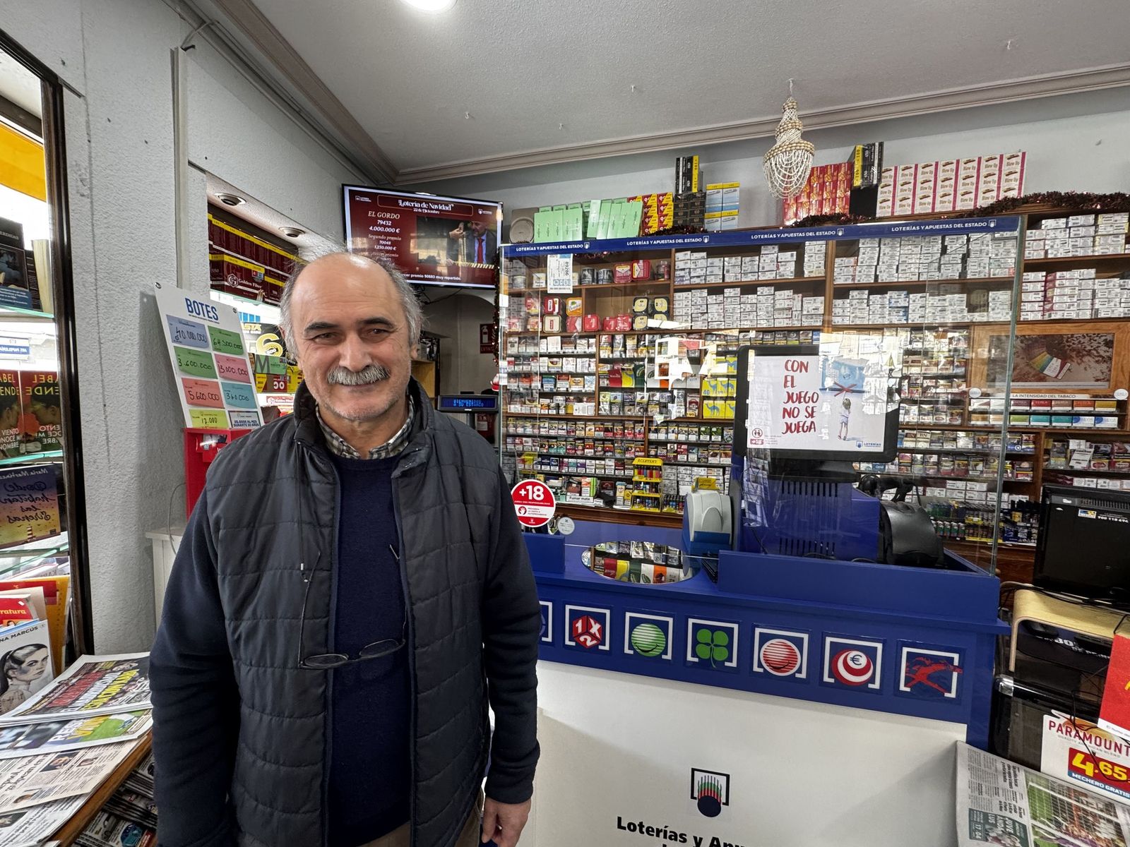 José Lupión en su administración de Calahonda