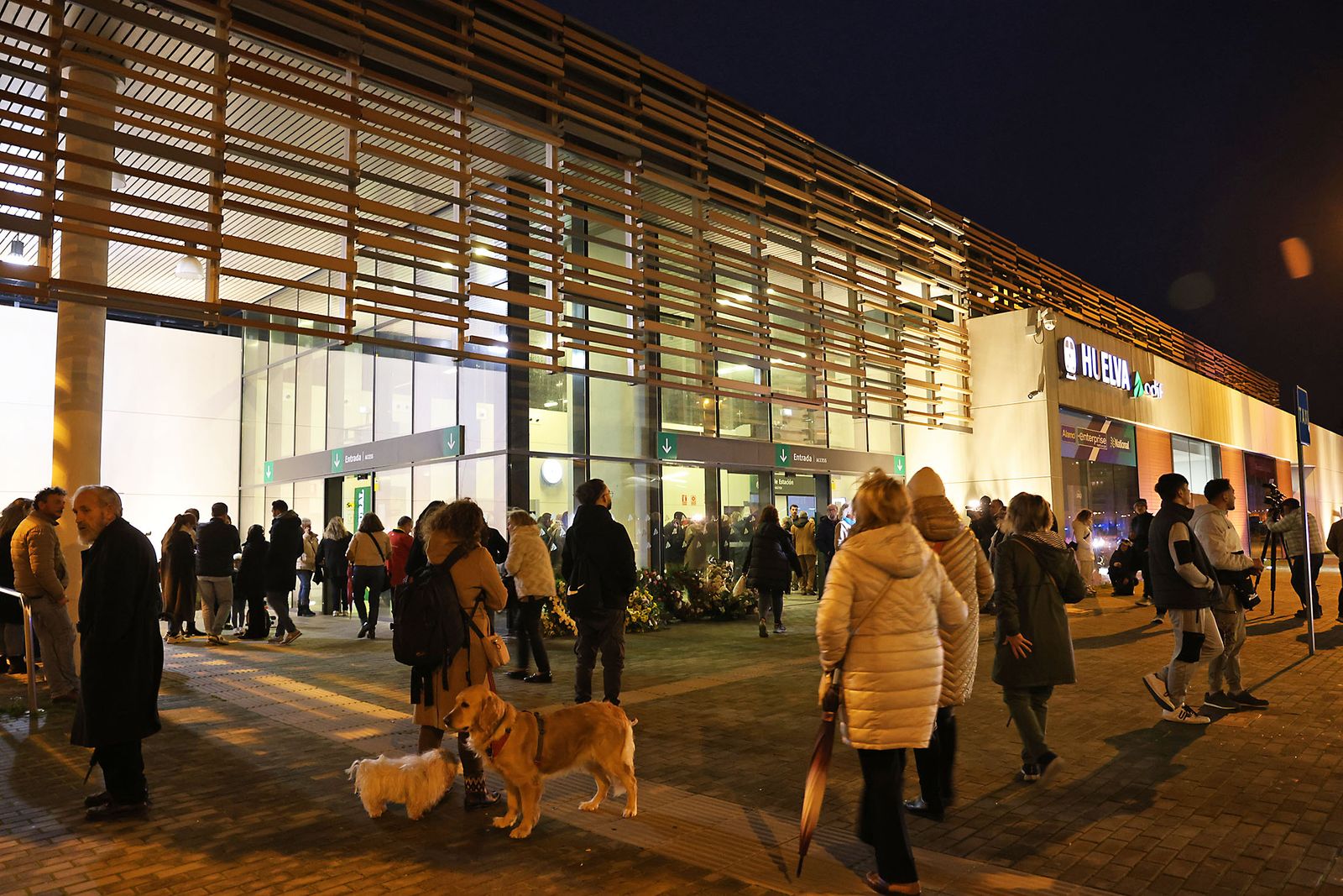 Las fotografías de la vigilia por los fallecidos en el accidente de tren  de Adamuz