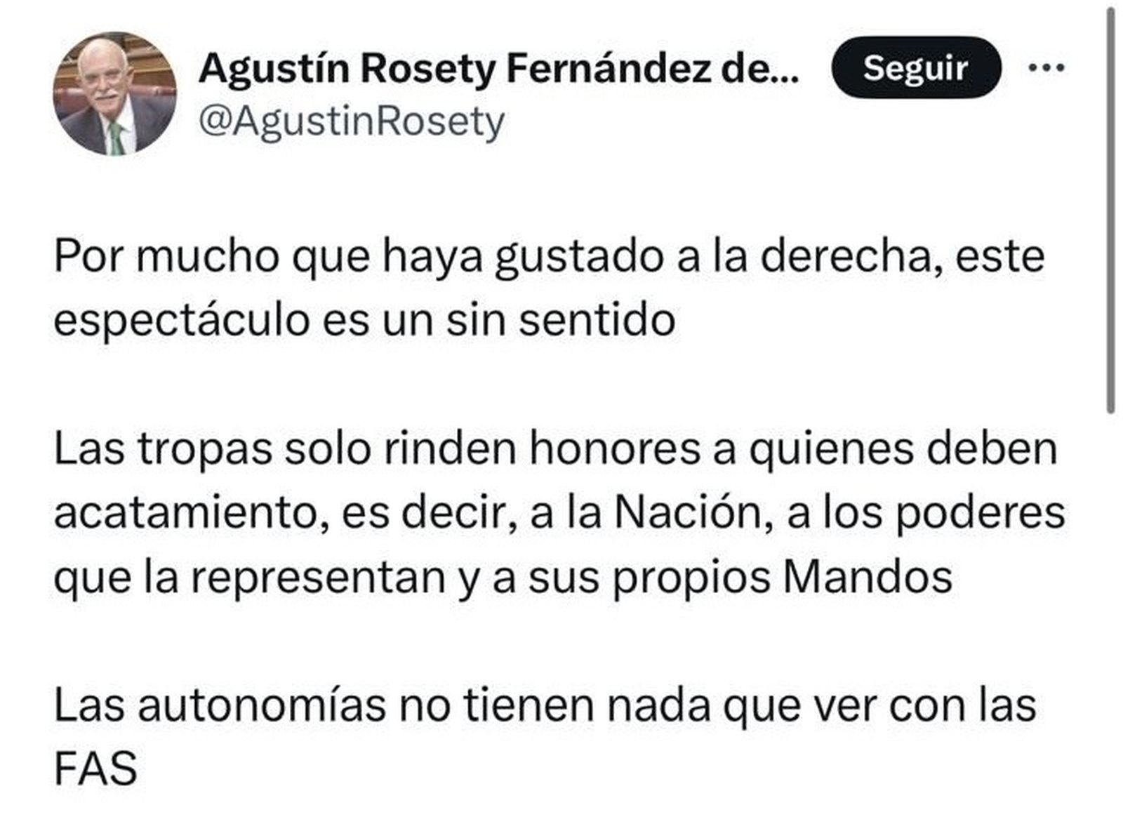 El Generalísimo desconoce el Reglamento de Honores Militares