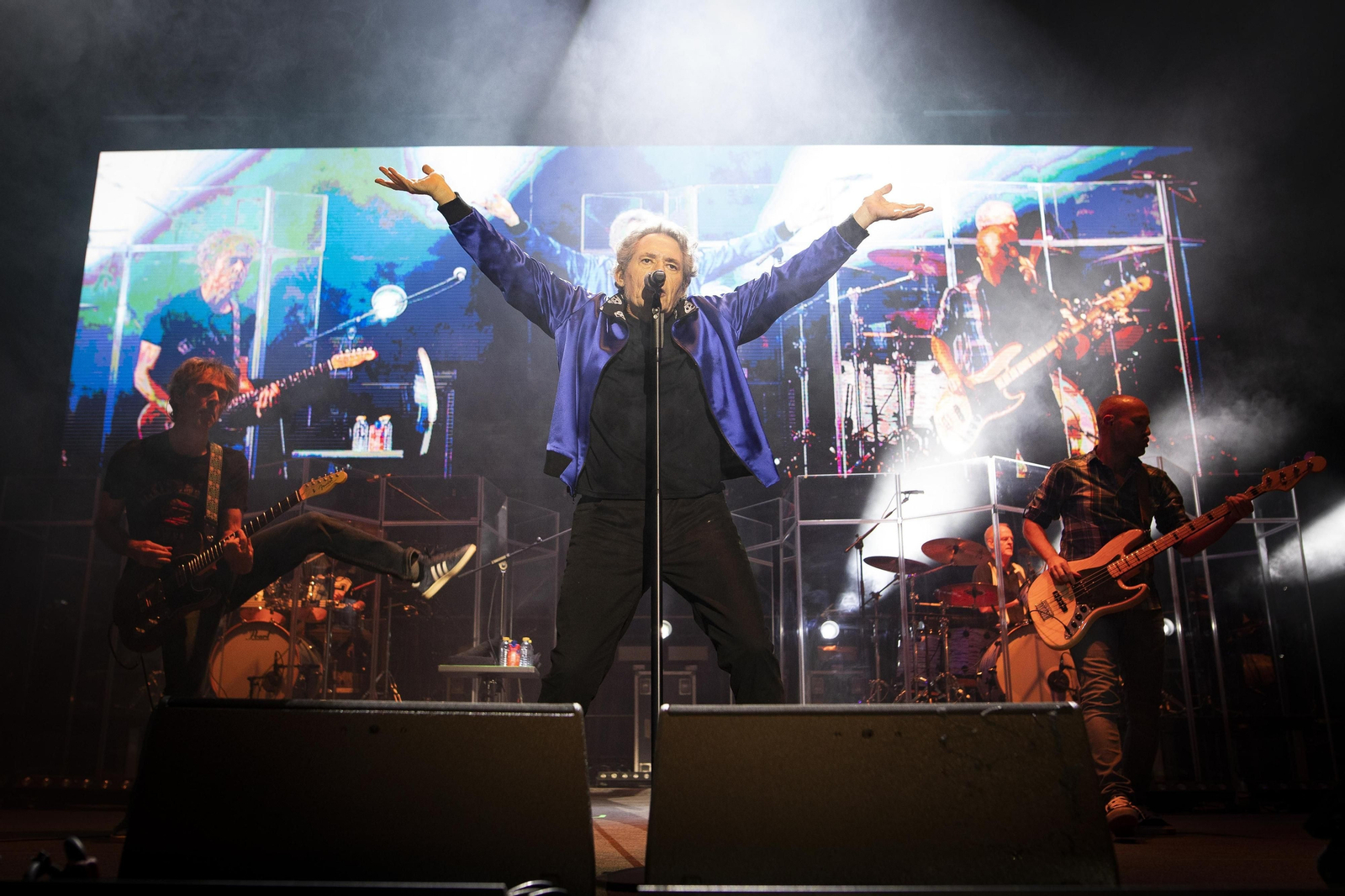 Las mejores imágenes del granadino Miguel Ríos que volvió a ser profeta en su tierra