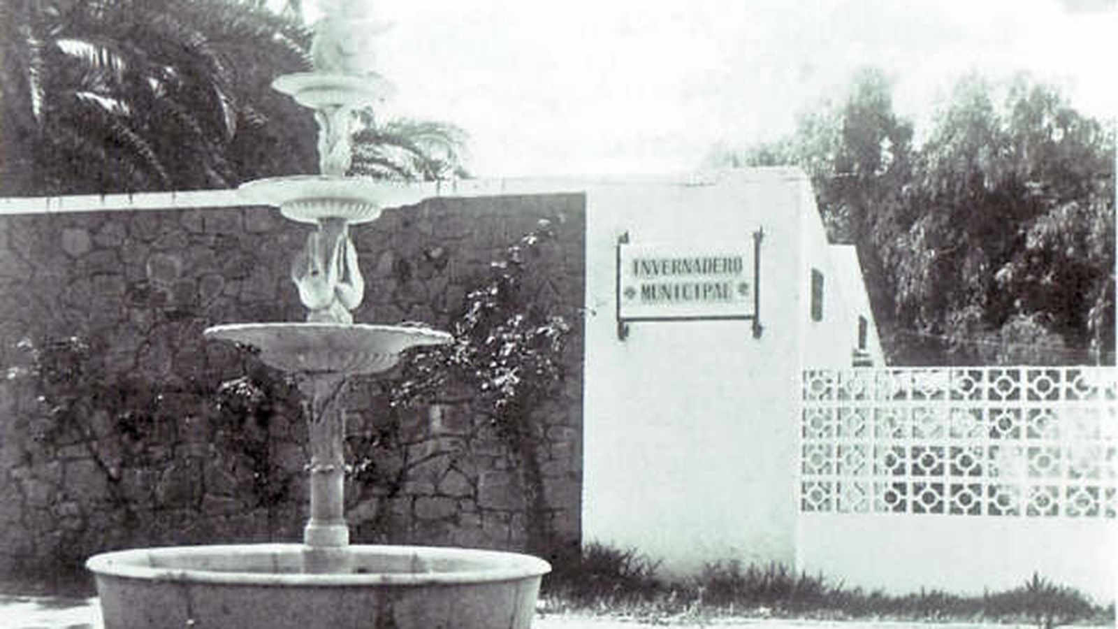 La fuente, en su emplazamiento original.