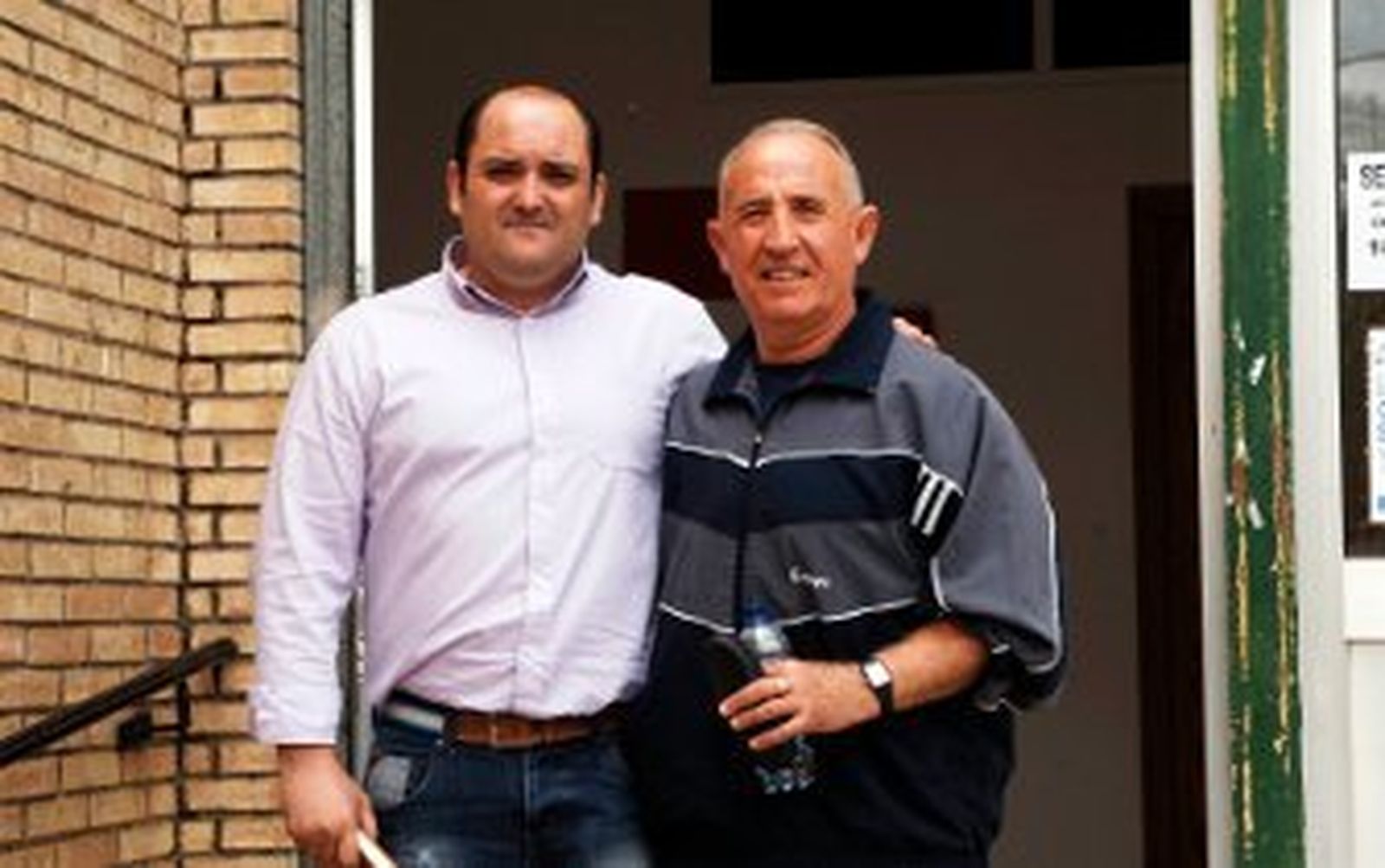 El alcalde de Puerto Serrano deja el cargo por la presión judicial