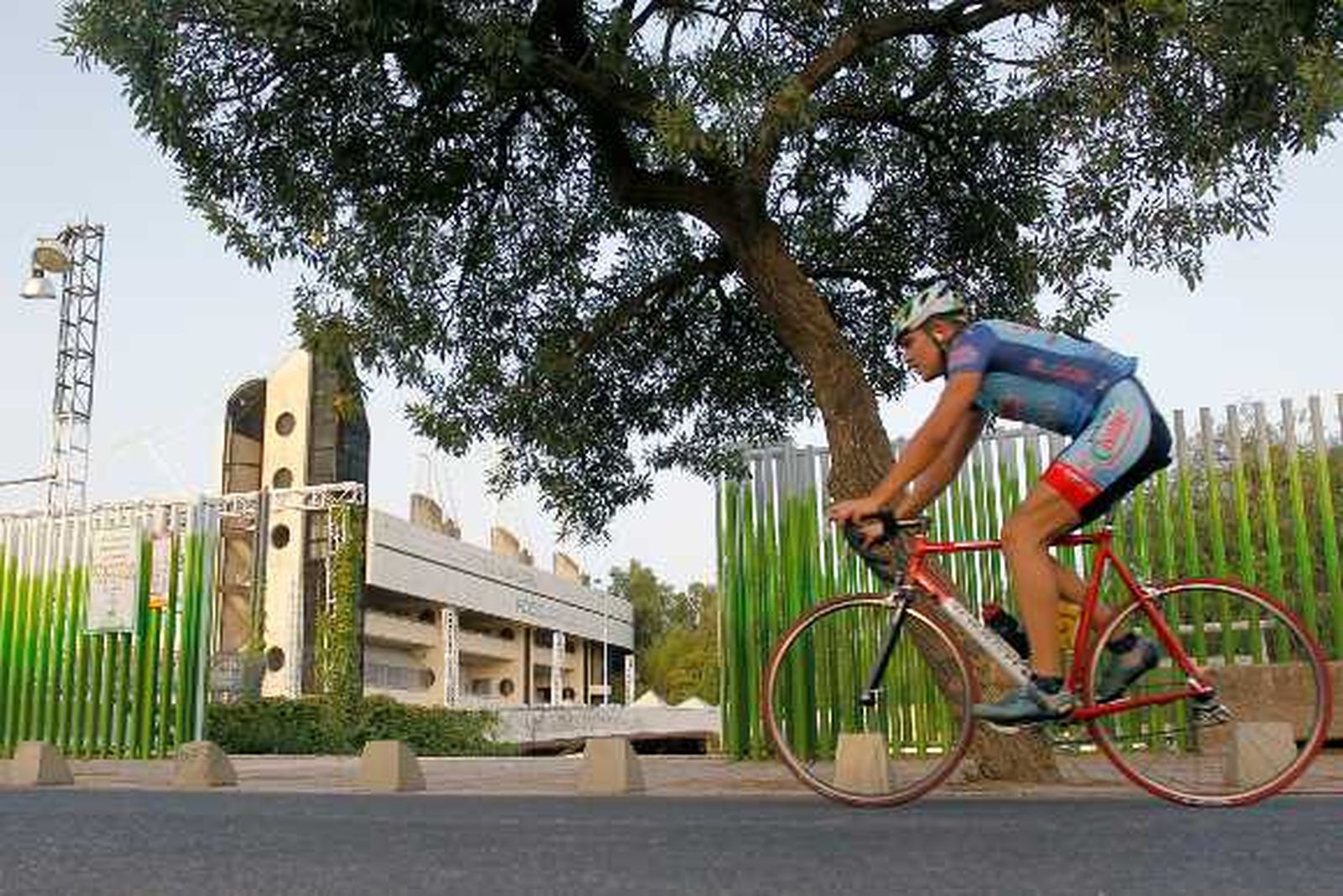 Alerta sobre el aforo de 'La Mega Party' en la Cartuja