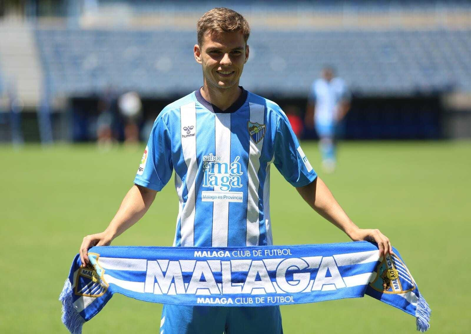 Fotos: El Málaga presenta cinco fichajes de una tacada